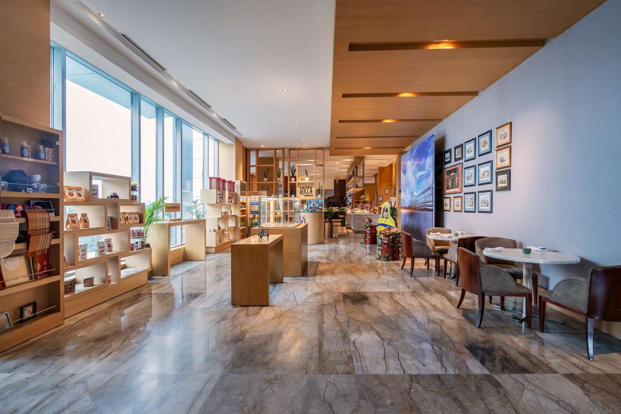 Hotel Hyatt Regency Gomti Nagar 5*